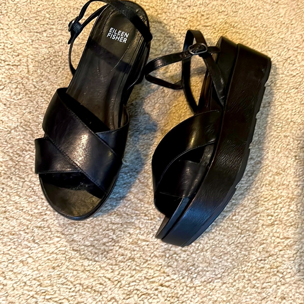 Eileen Fisher Platform Sandal. Black  9 1/2”